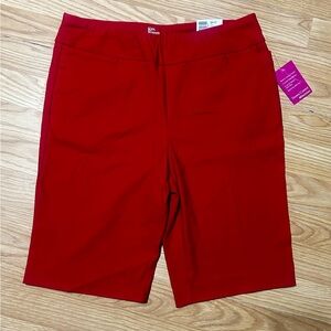 3/20:: Kim Rogers NWT Red Women's 8 Bermudas slimming stretch tummy control